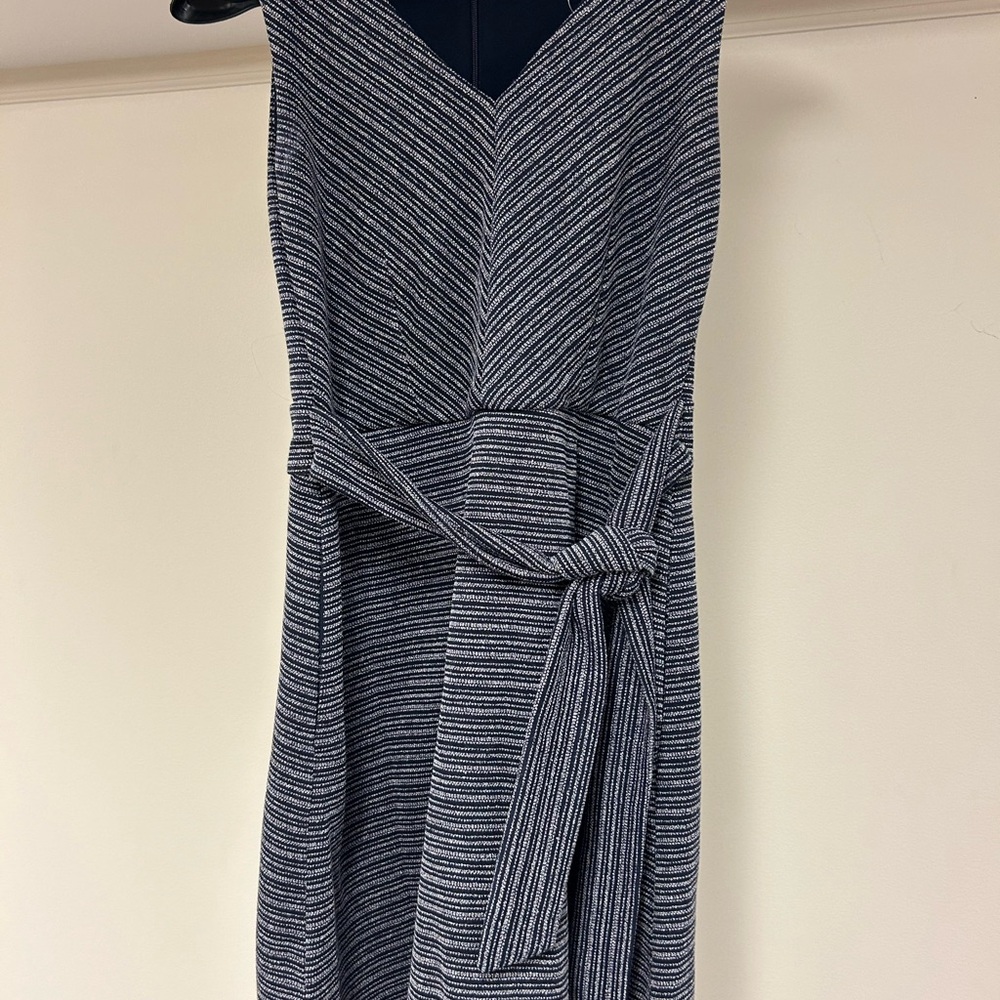 LOFT Blue Gray Sleeveless V-Neck Sheath Dress